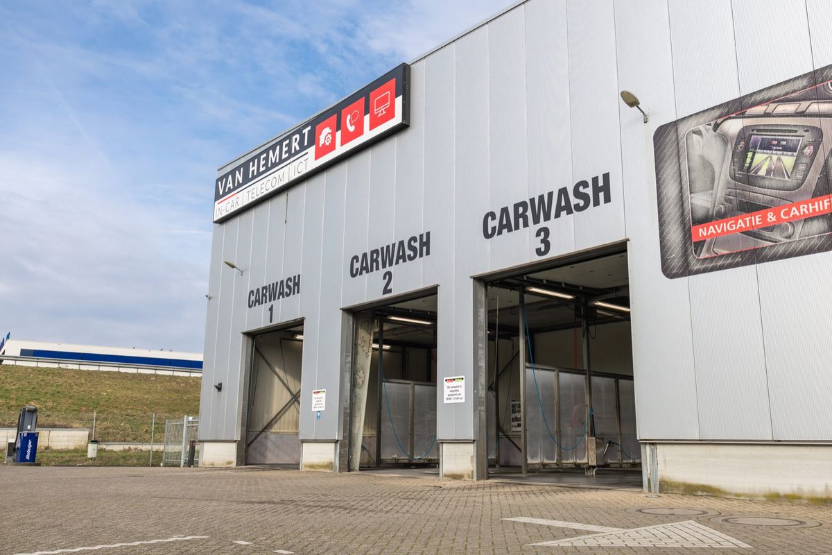 Zelf uw auto wassen in Zaltbommel